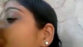 Desi Housewife From North India Shares Her Desires