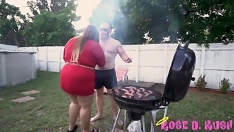 Rose Kush, Pohotna Porno Zvezda, Se Prepusti Igri Z Bradavičkami