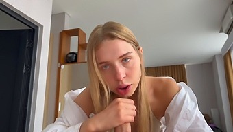 Teen Schoolgirl Gives A Fantastic Blowjob In High Definition