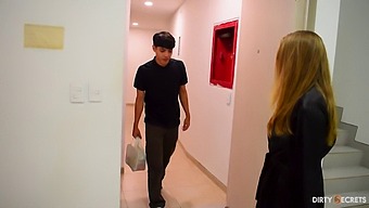 Amaterska Milf Dobi Sproščujočo Masažo In Analni Seks Od Samca