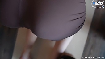 Unplanned Encounter: Stepsister'S Yoga Session Turns Into Steamy Encounter With Big Dick And Cum